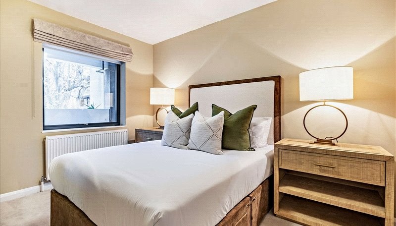 Flat Fulham Road in Greater London