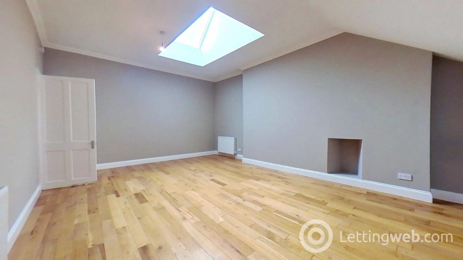 Flat Turnberry Road in Glasgow