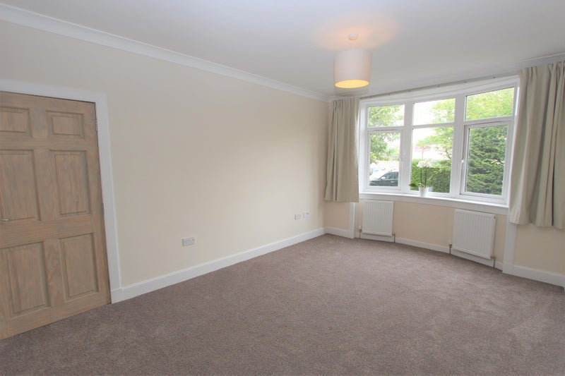 Flat Colinton Mains Drive in City of Edinburgh