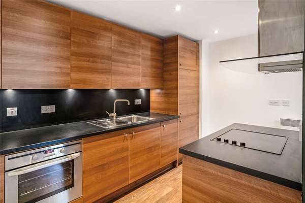 Flat Honeybourne Way in Cheltenham