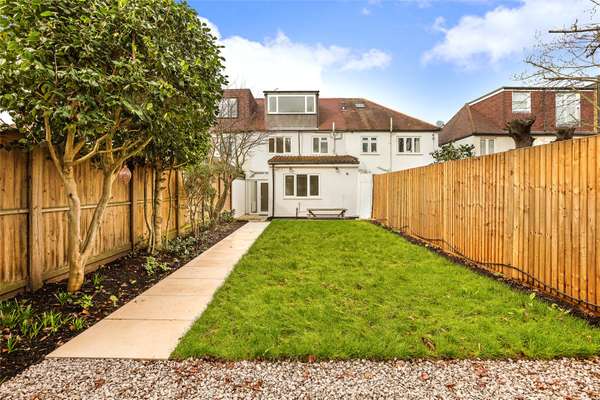 House Wendell Road in Greater London