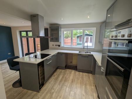 House Beech Croft Close in Lincoln