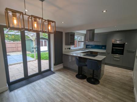 House Beech Croft Close in Lincoln