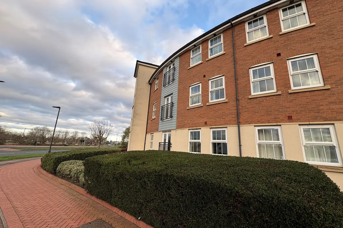 Flat Windermere Drive in Doncaster