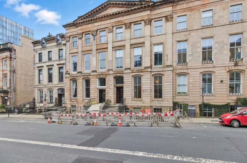 Flat St Mary's Lane in Glasgow