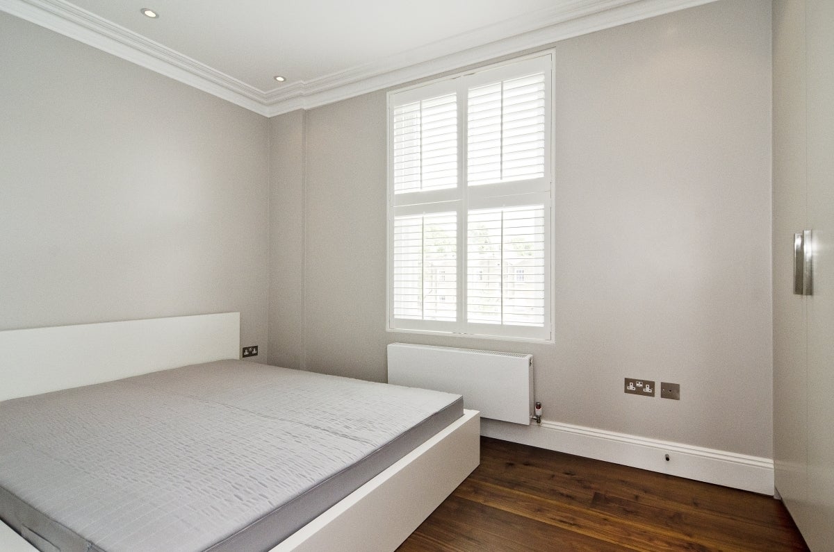 Flat Englefield Road in Greater London