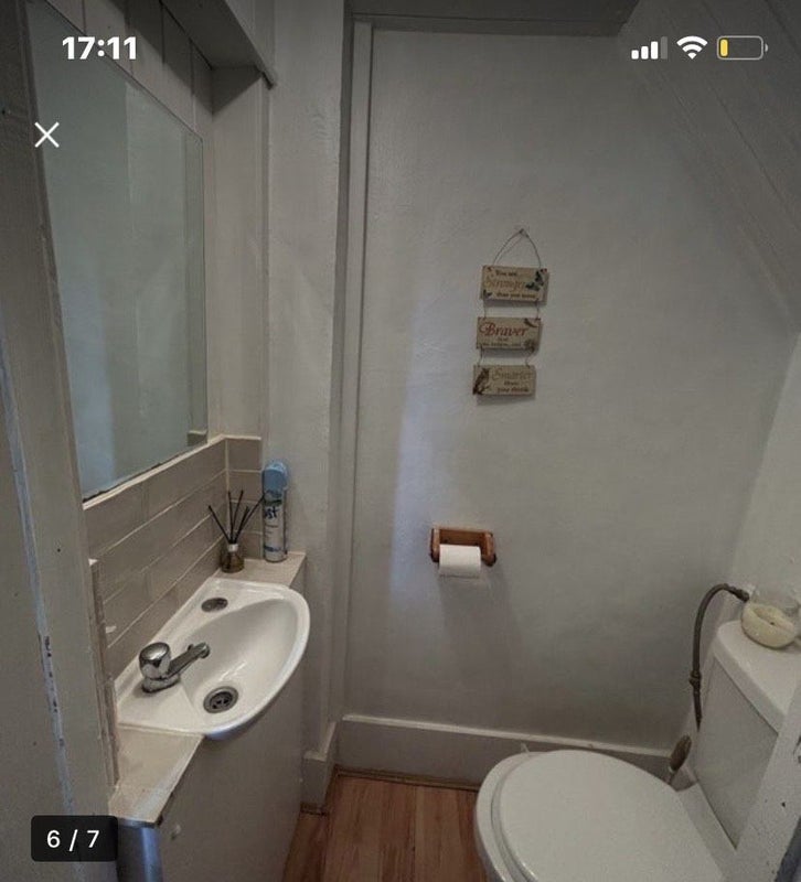 Room Clacton Road in Greater London