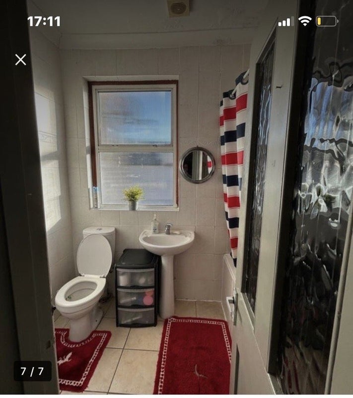Room Clacton Road in Greater London