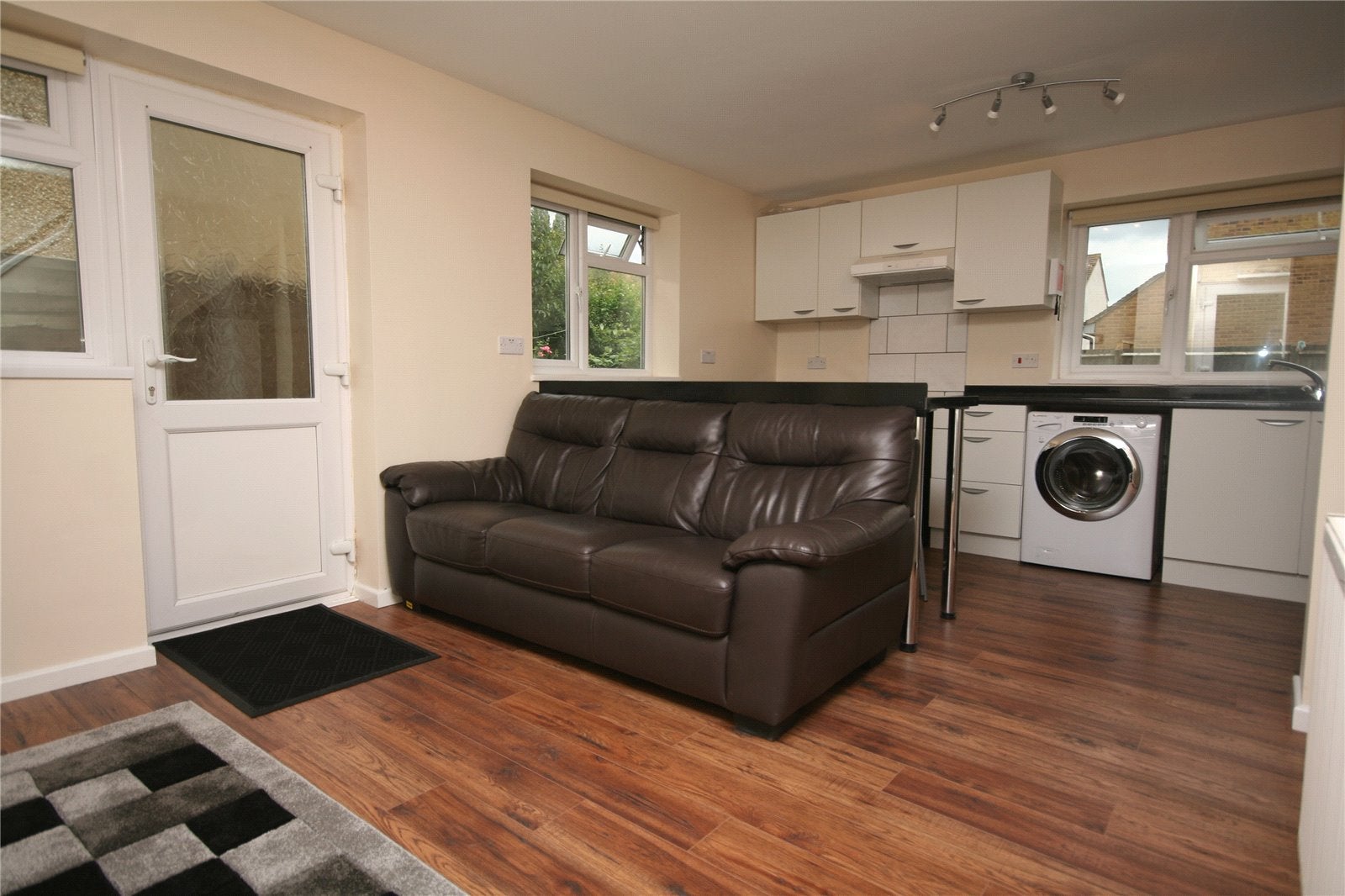 Room Hesters Way Road in Cheltenham