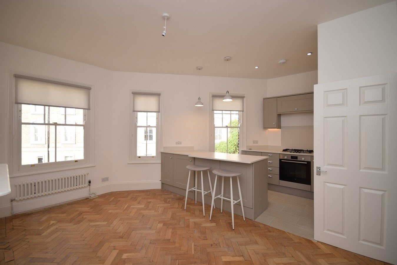 Flat Broughton Street in Greater London