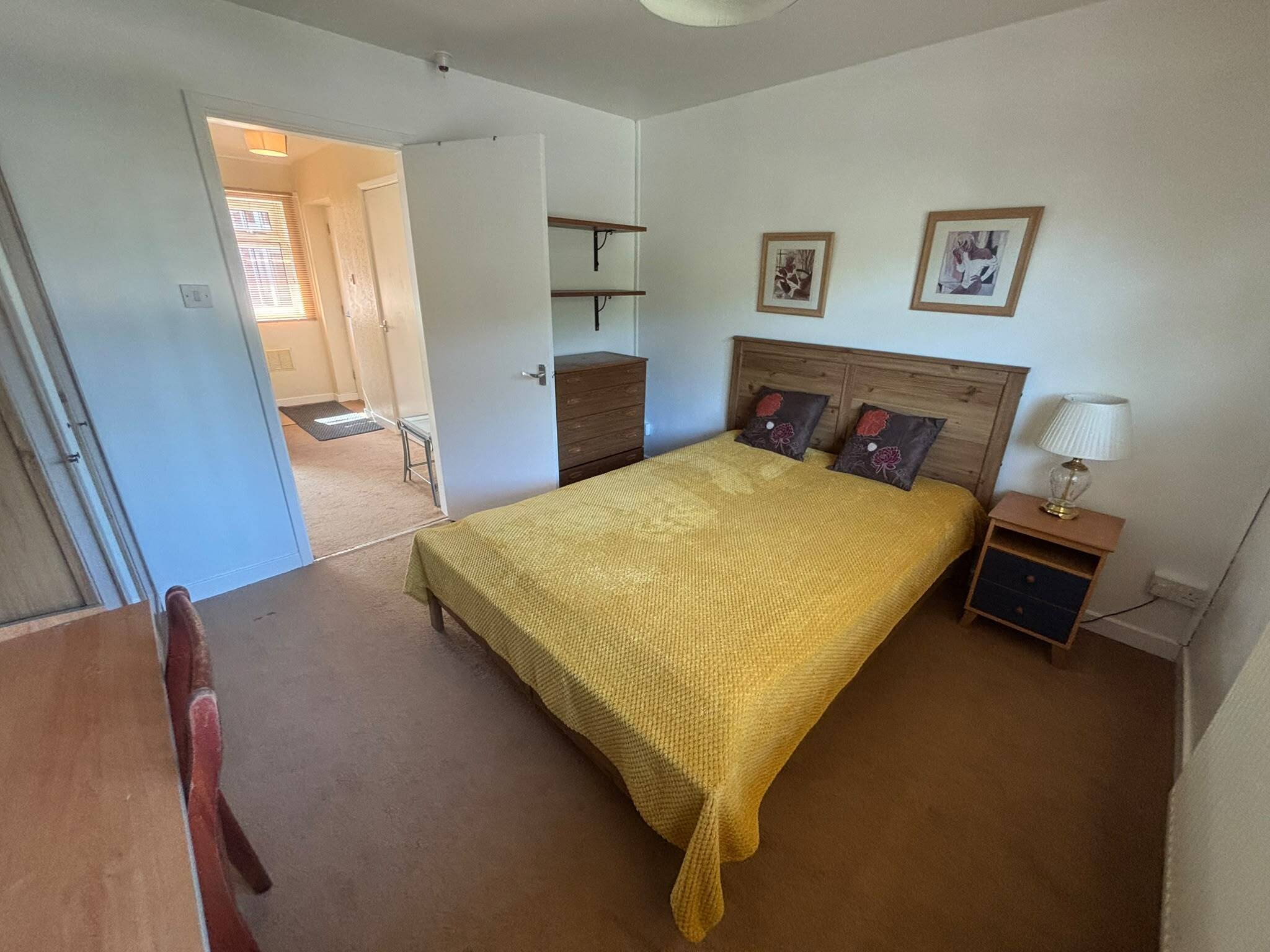 Flat Tamworth Green in Stockport