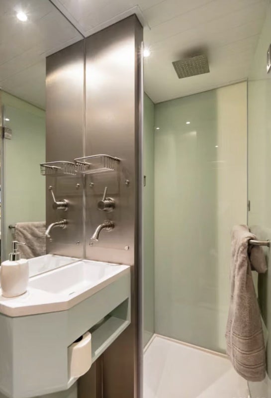 Flat Vardon Close in Greater London