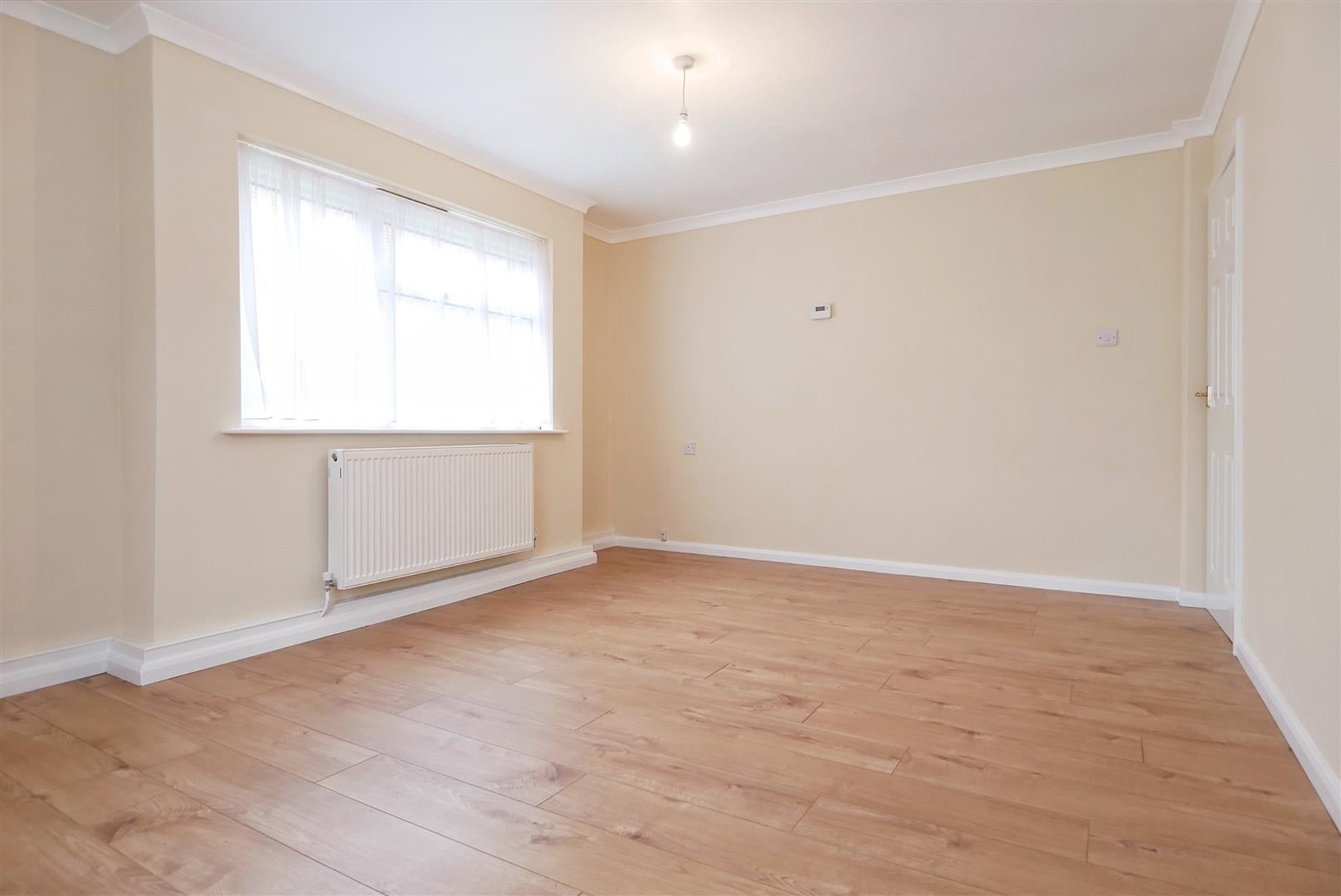 Flat Spitalfield Lane in Chichester