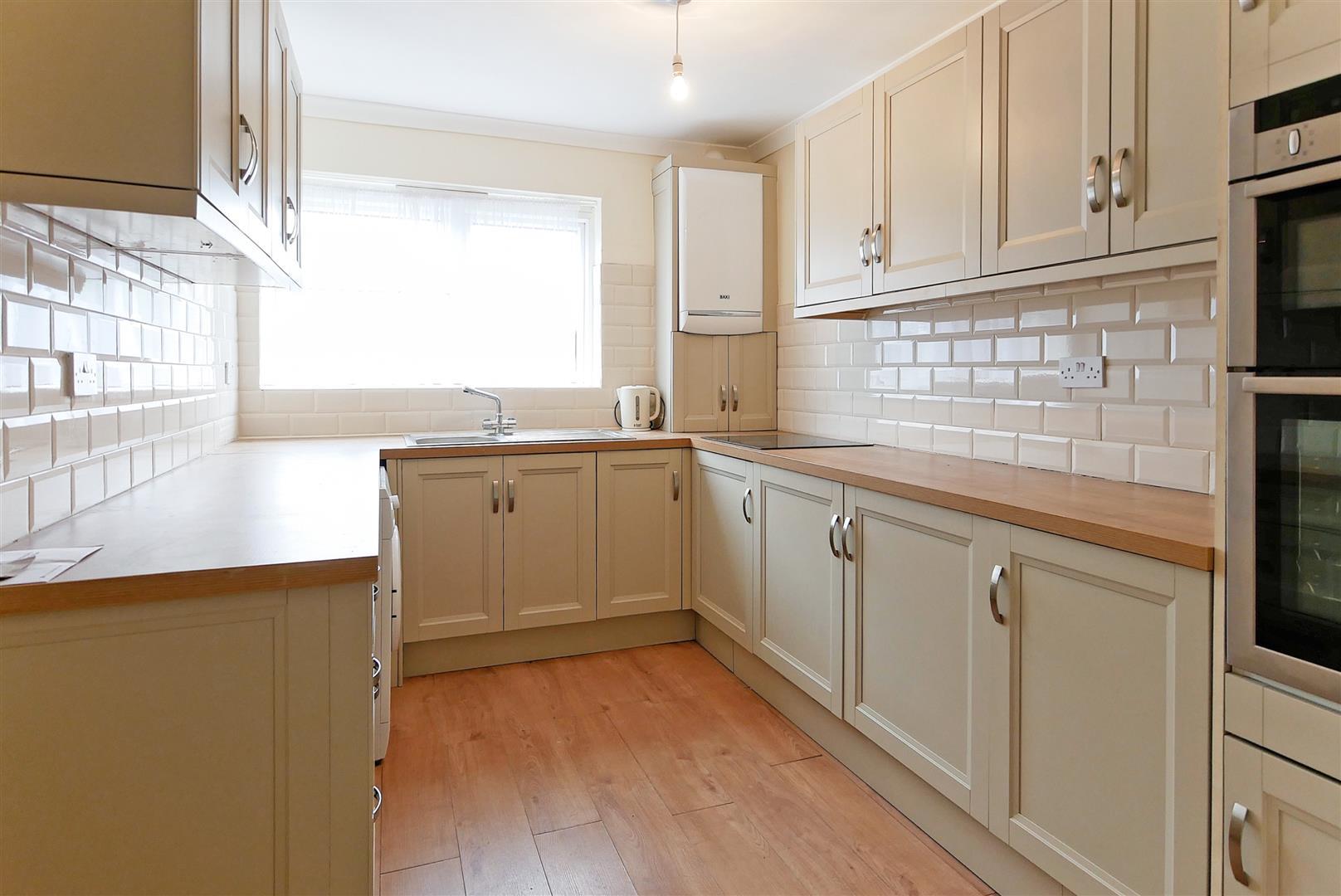 Flat Spitalfield Lane in Chichester