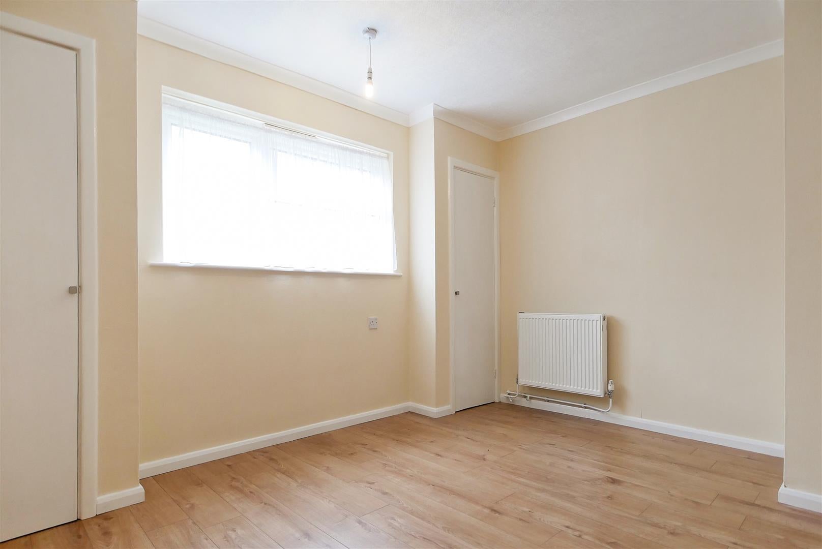 Flat Spitalfield Lane in Chichester