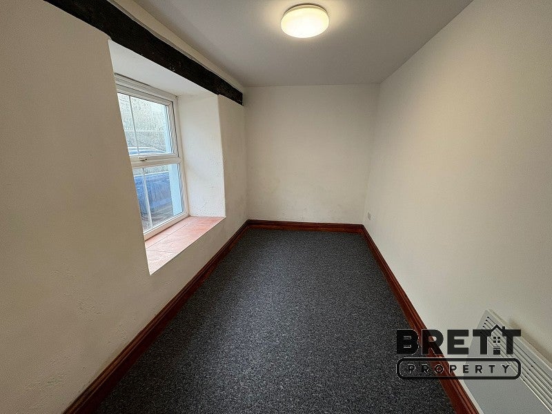 Flat Dew Street in Haverfordwest