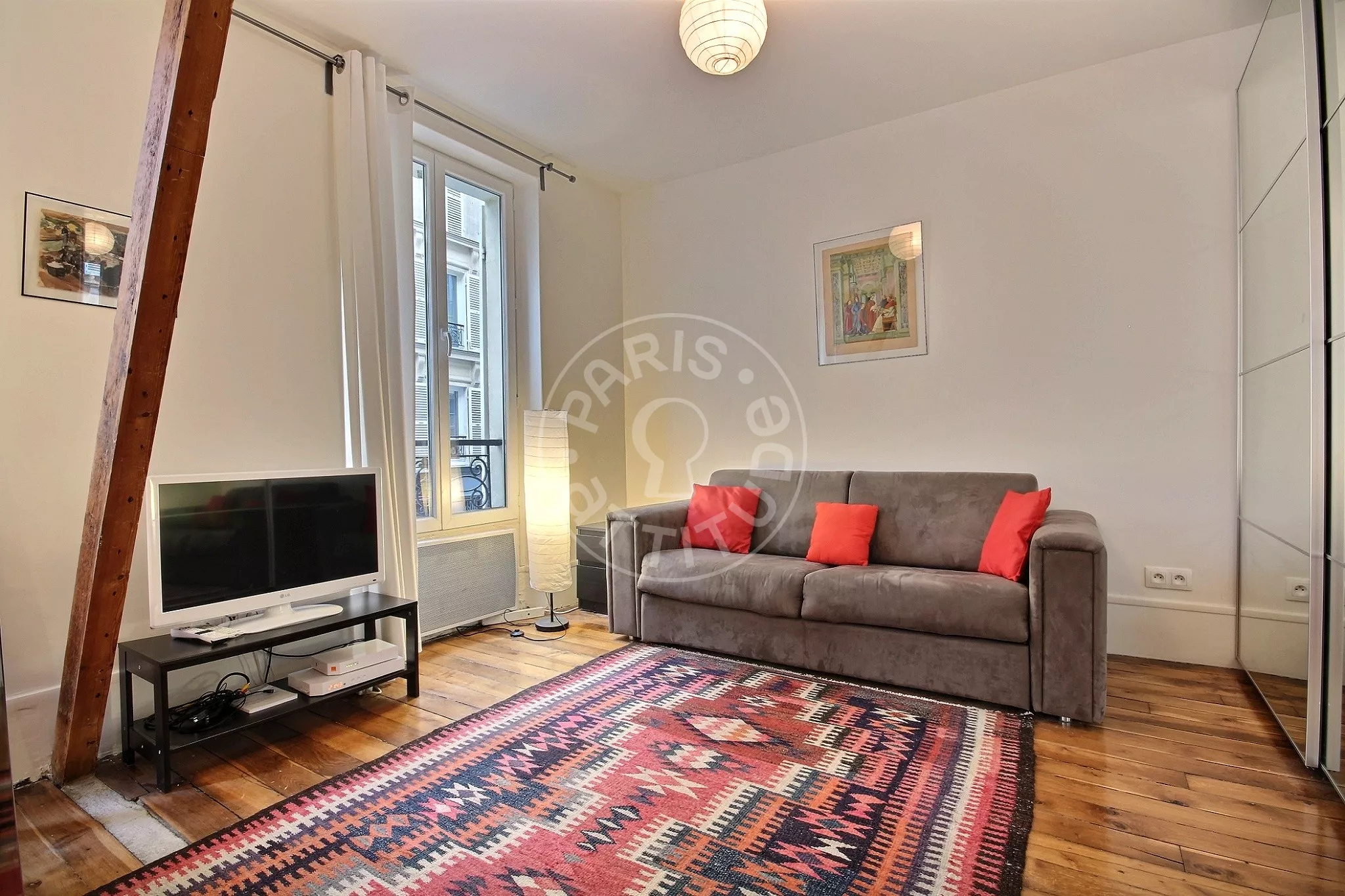 Flat Rue Durantin in Paris