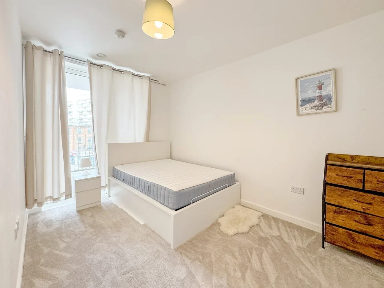 Flat Granville Road in Greater London
