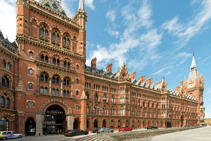 Flat Eurostar International Departures in Greater London