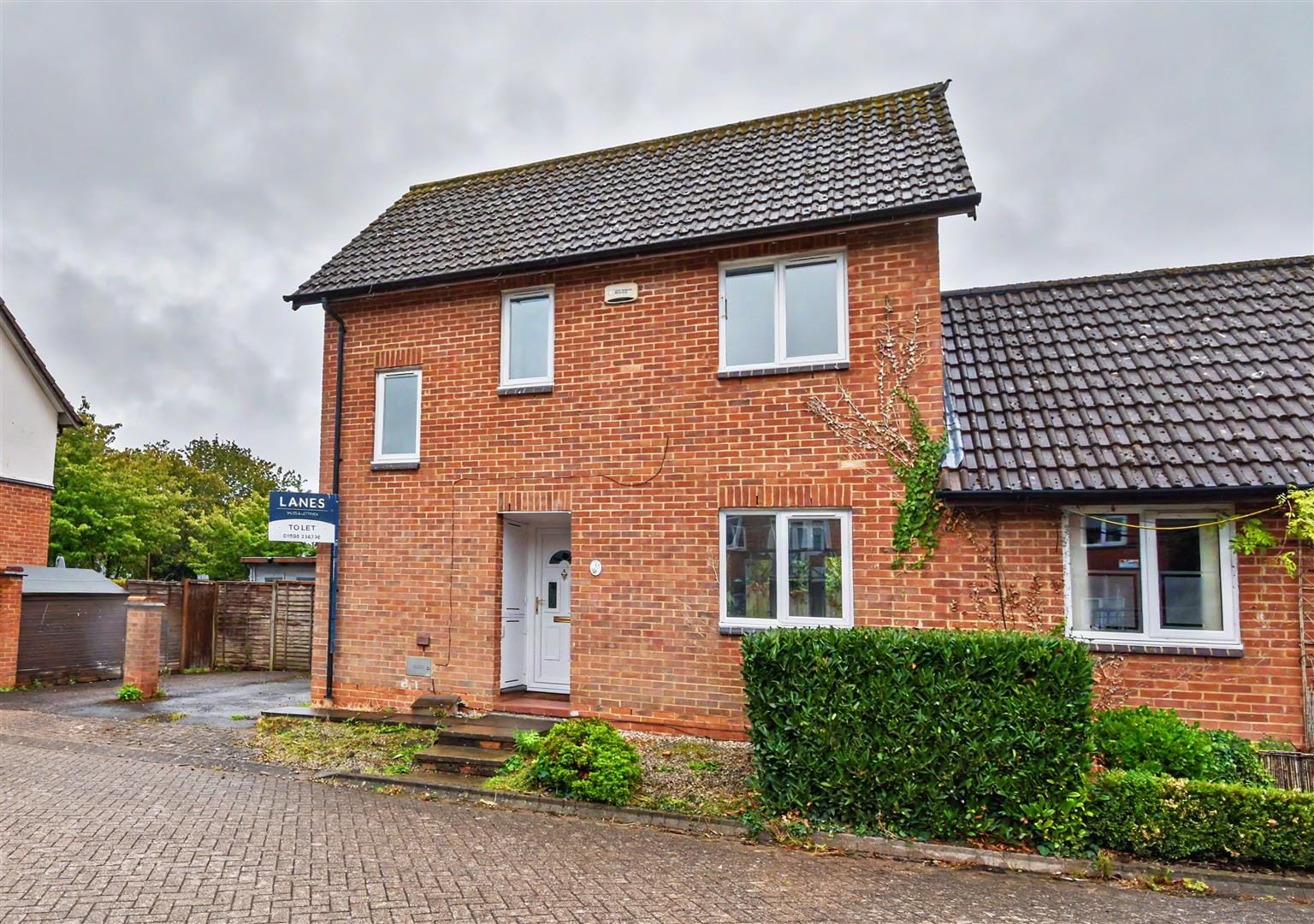 House Glebe Close in Milton Keynes