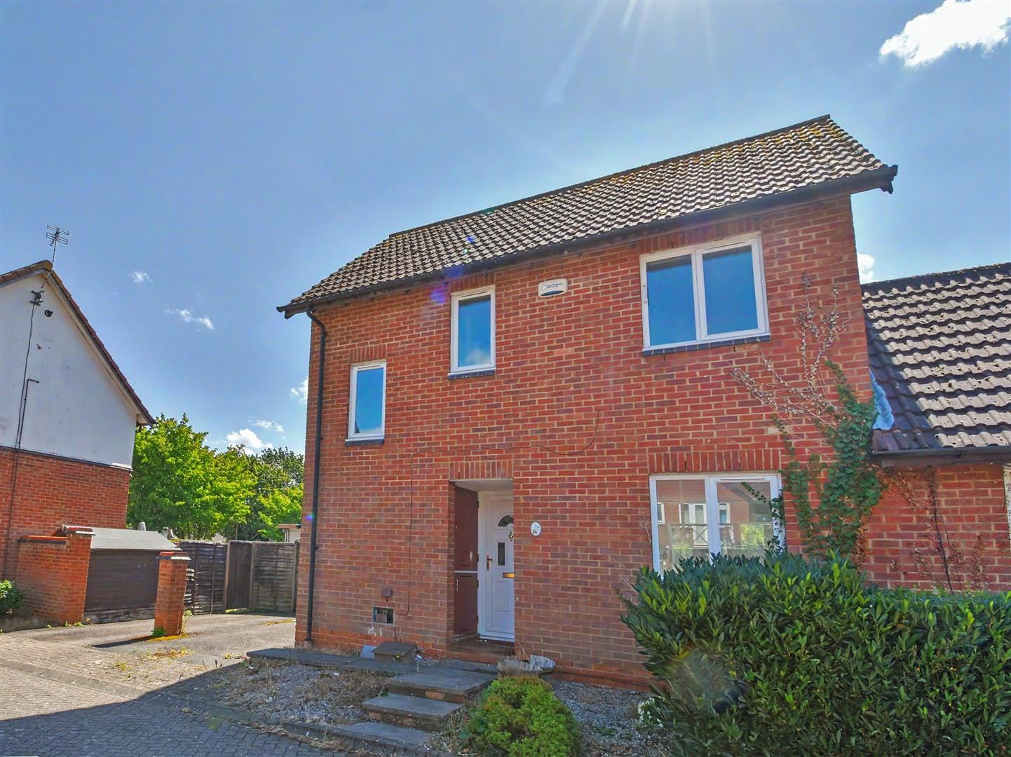 House Glebe Close in Milton Keynes