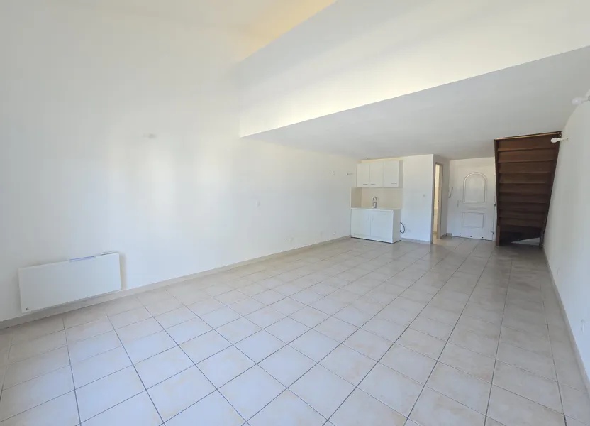 Appartement Avenue des Cyprès à Saint-Martin-de-Crau