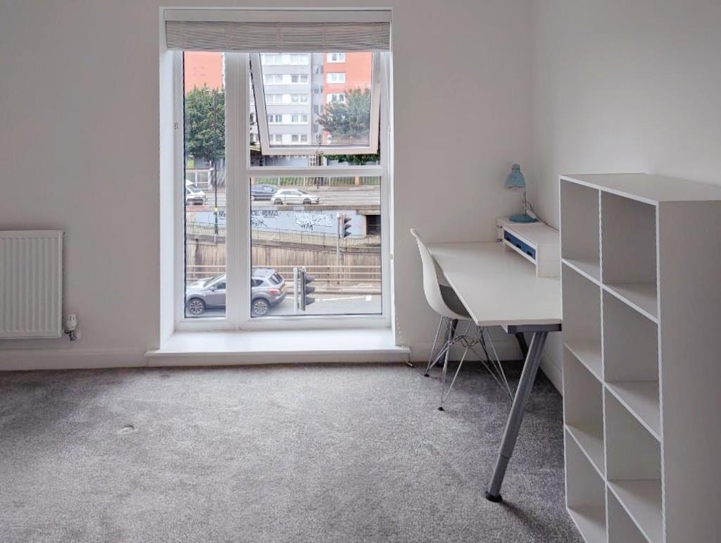 Flat Belgrave Middleway in Birmingham