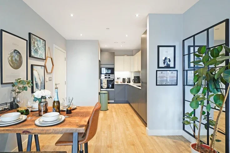 Flat Hepscott Road in Greater London