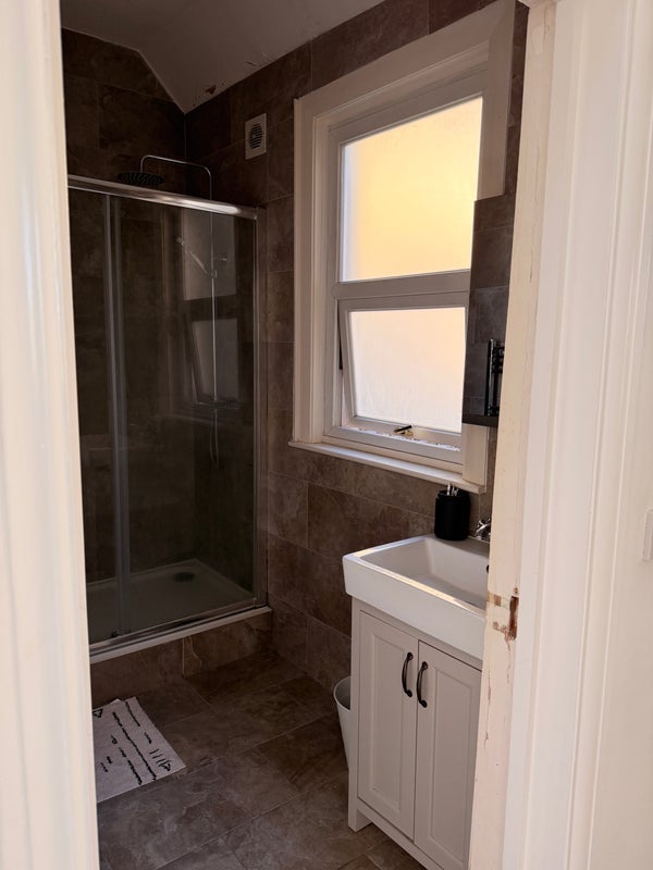 Room Alexandra Road in Greater London