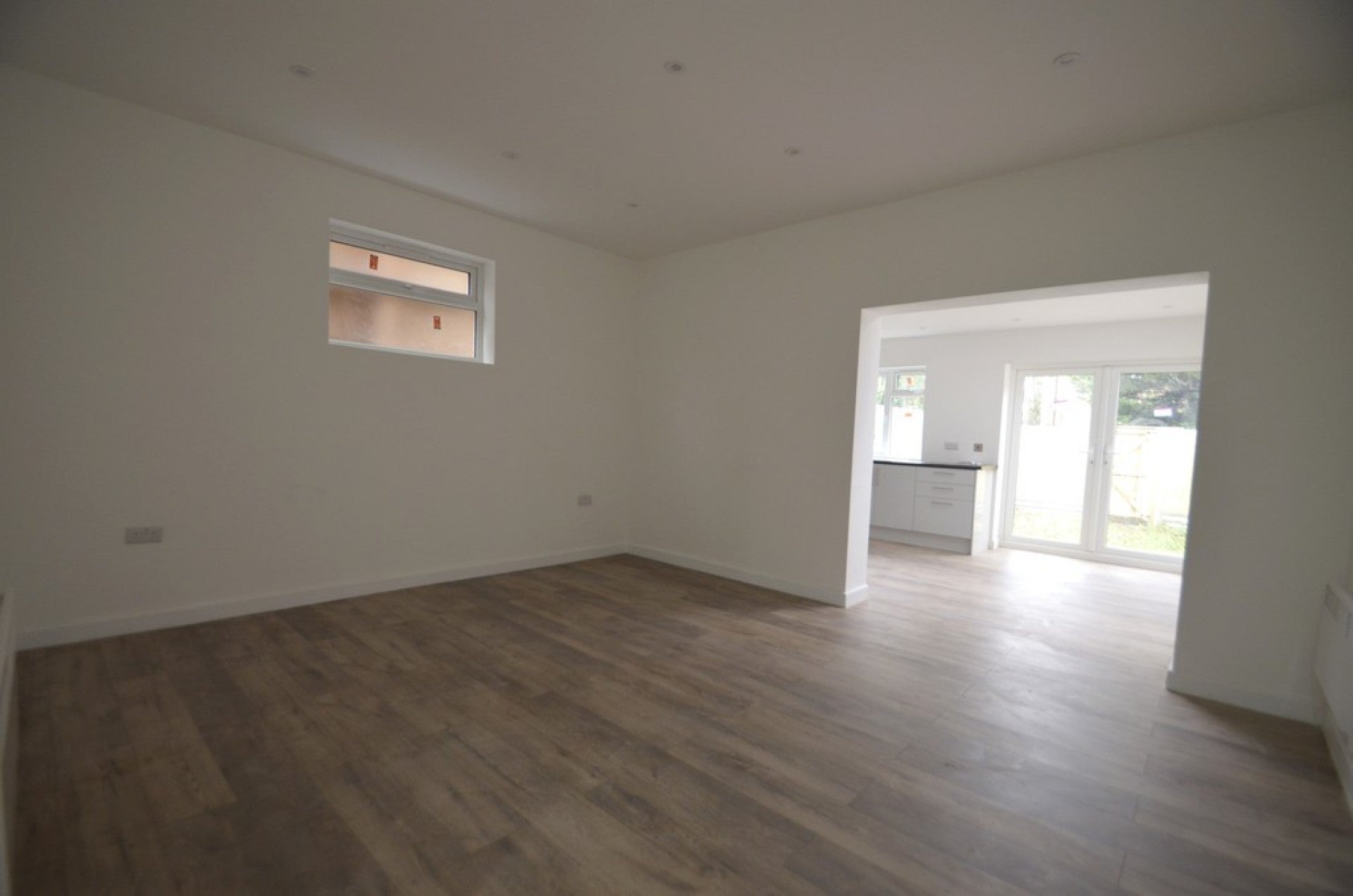 Flat Sidney Road in Borough of Spelthorne