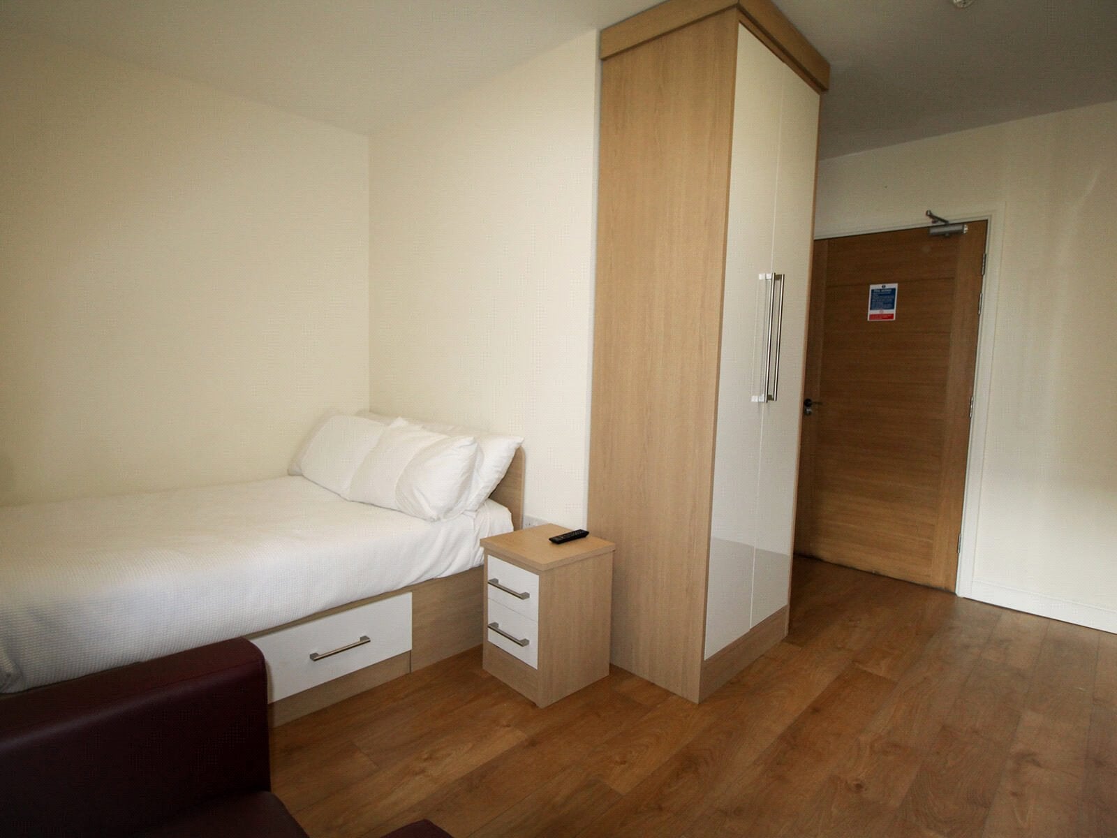 Flat Lofthouse Place in Leeds