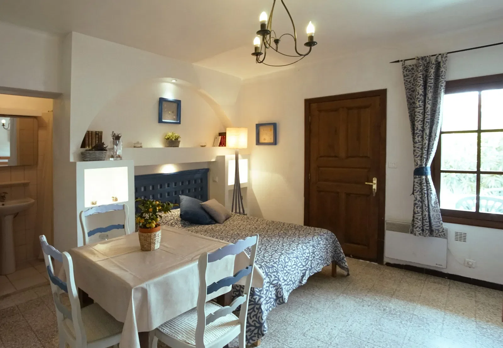Room Avenue de la Sablière in Hyères
