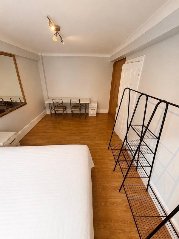 Room Kendal Street in City of Westminster