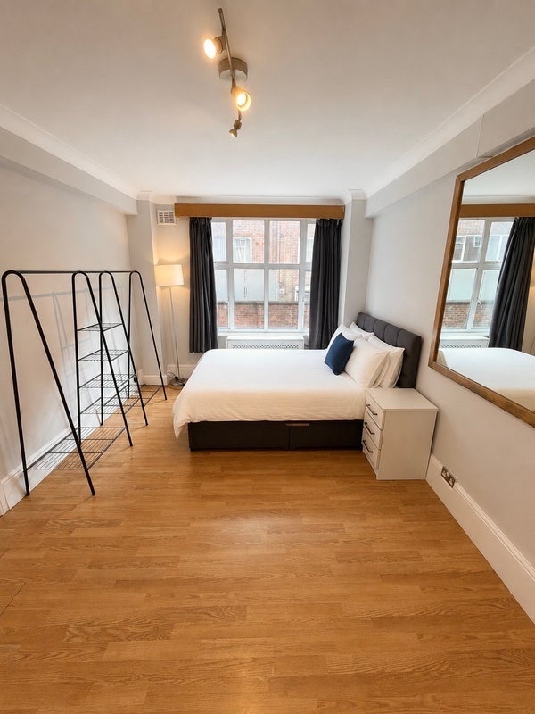 Room Kendal Street in City of Westminster
