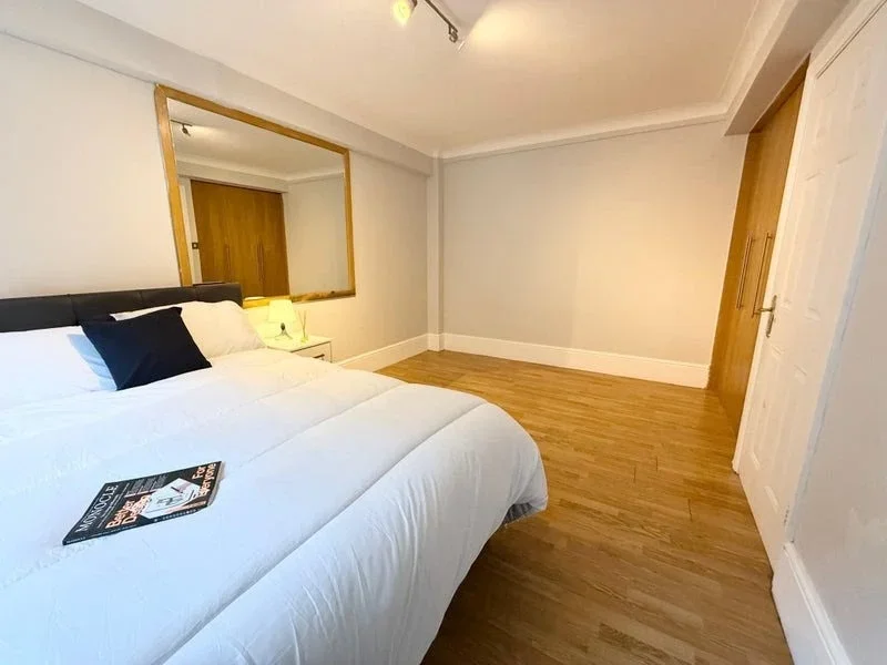 Room Kendal Street in City of Westminster