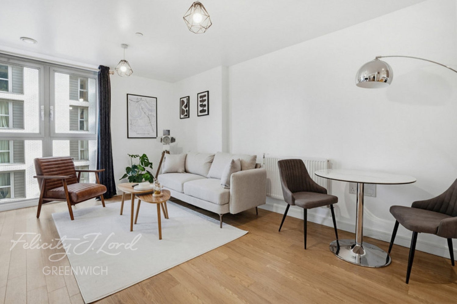Flat Vian Street in Greater London
