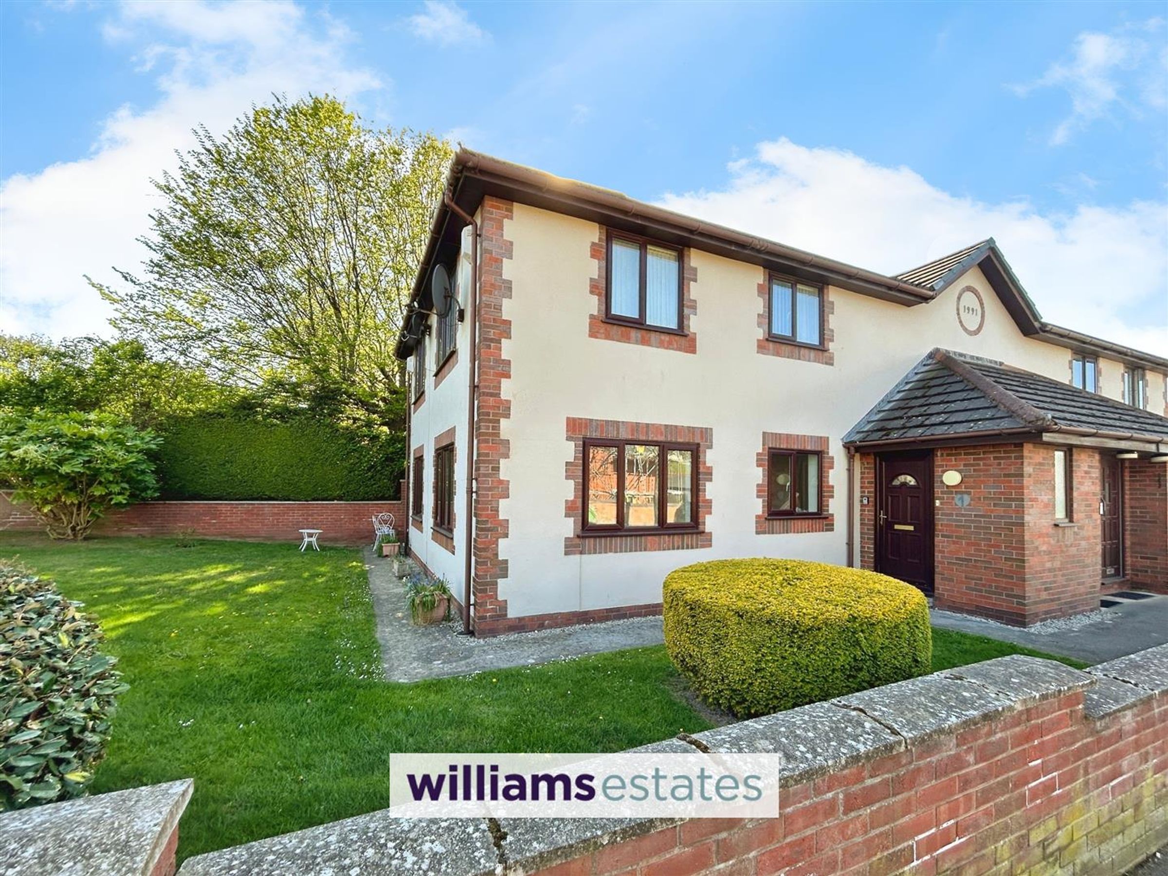 Flat Mostyn Avenue in Prestatyn