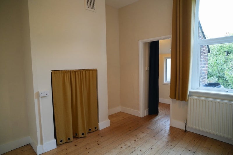 Room Wellmeadow Road in Greater London