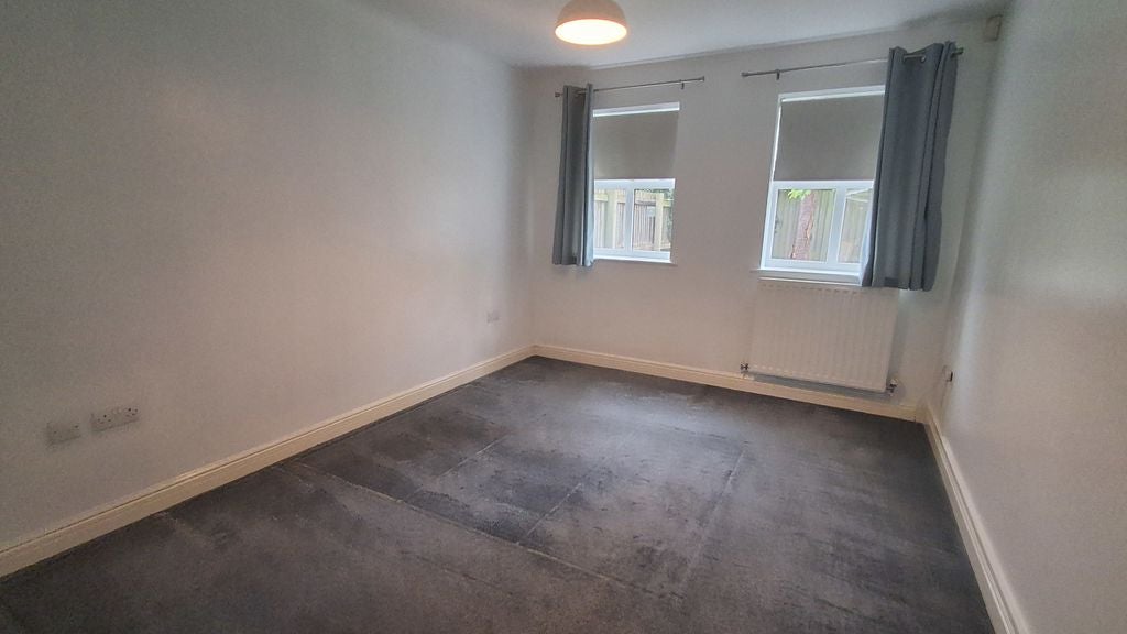 Flat Dunstanville Court in Shifnal