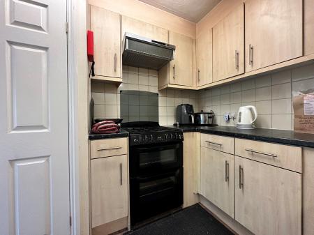Room Farnborough Road in Rushmoor
