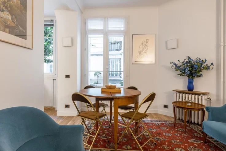 Flat Rue Damrémont in Paris