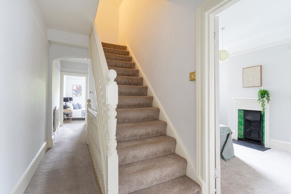 House Chisholm Road in Greater London