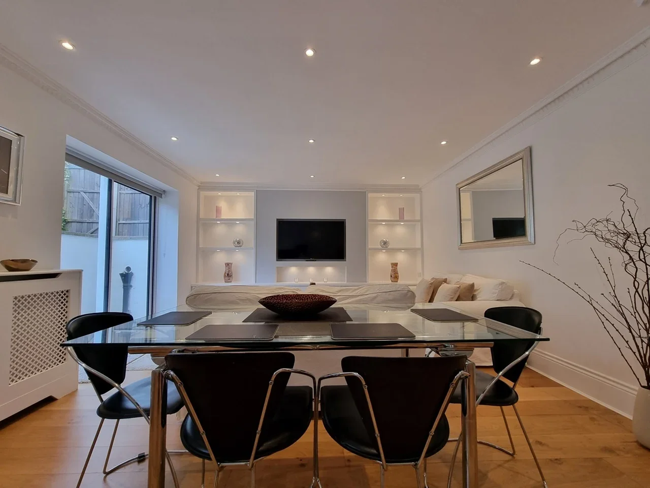 Flat Marlborough Road in Greater London