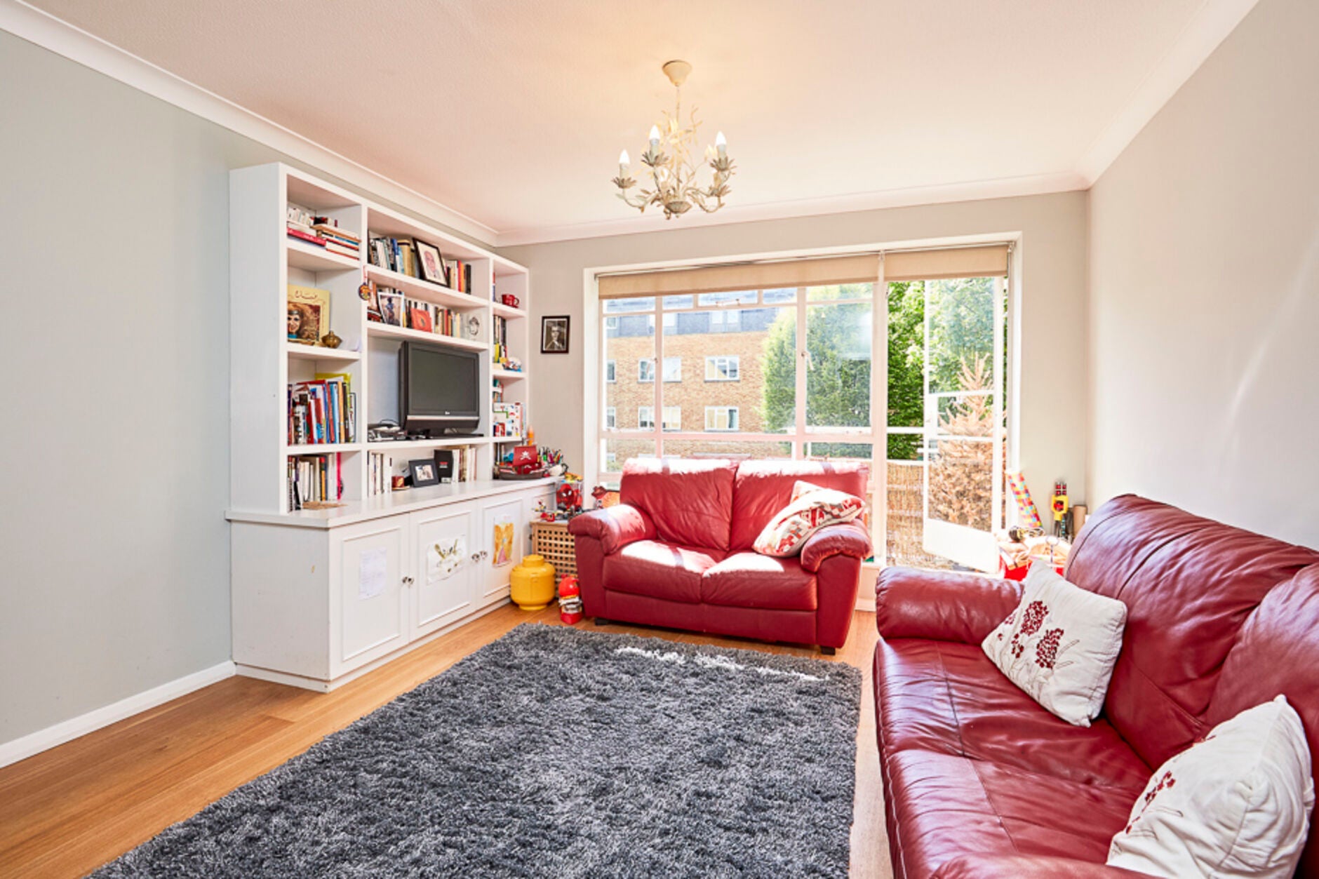 Flat Ashchurch Park Villas in Greater London