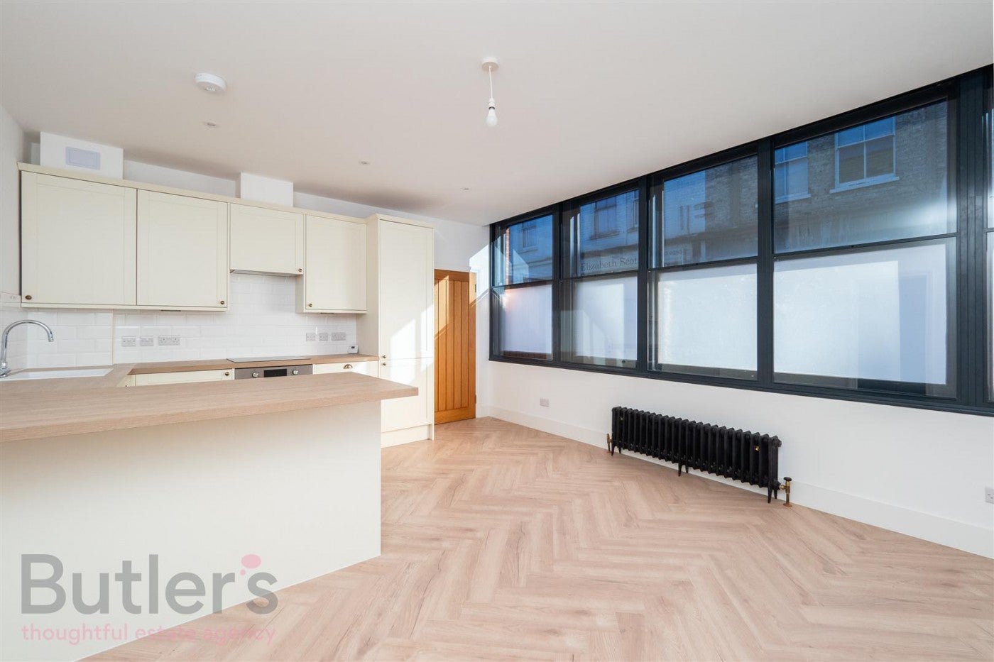 Flat West Street in Epsom and Ewell