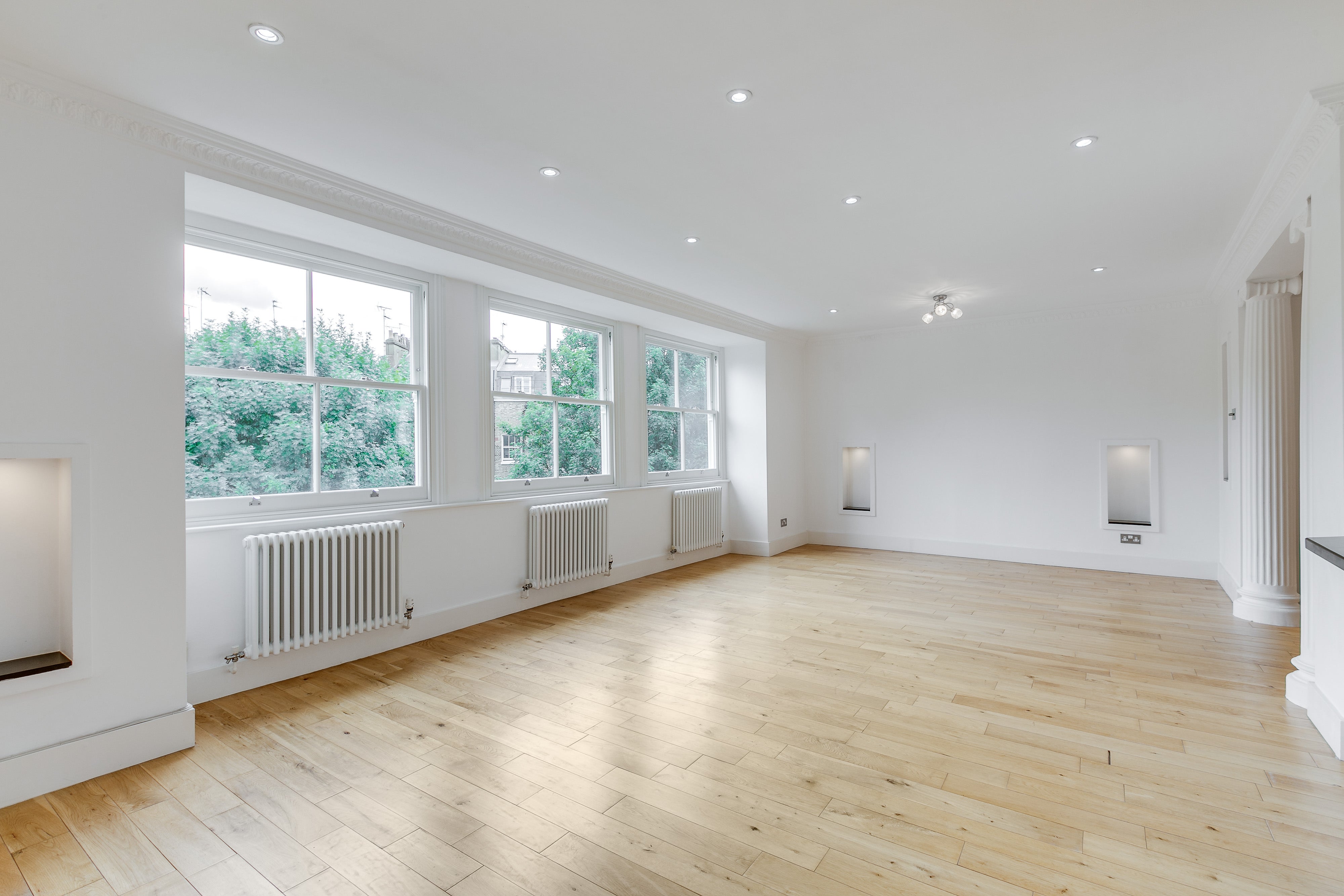 Flat Clifton Gardens in City of Westminster