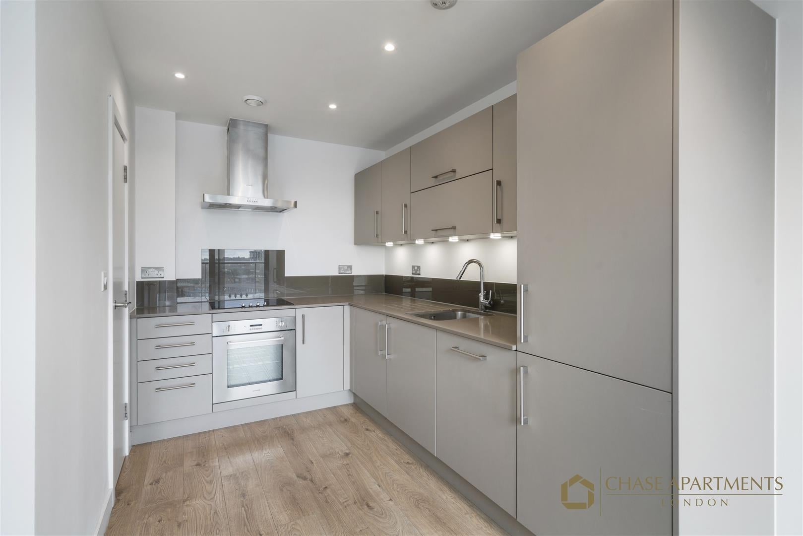 Flat Rotherhithe New Road in Greater London