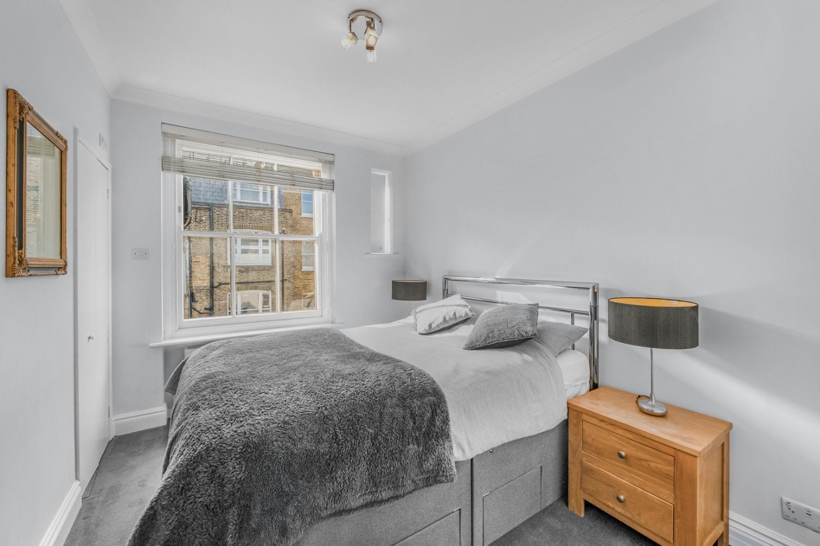 Flat Gosfield Street in City of Westminster