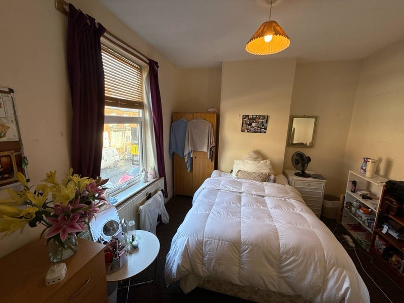 Room Gleave Road in Birmingham