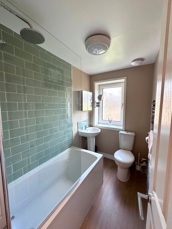 Room Canongate in City of Edinburgh